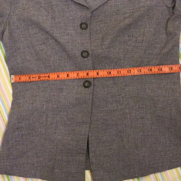 ⭐️ Grey Women’s Blazer from Mainframe - Picture 6 of 11